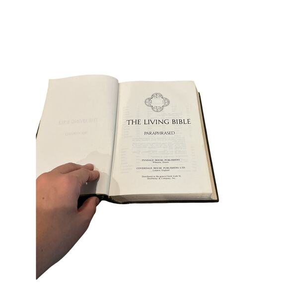 Vintage The Living Bible Paraphrased English Holy Bible Green Gold 1973 Retro - Picture 6 of 12